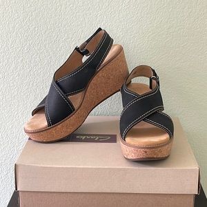 Clarks Aisley Tulip Black Wedge Sandal